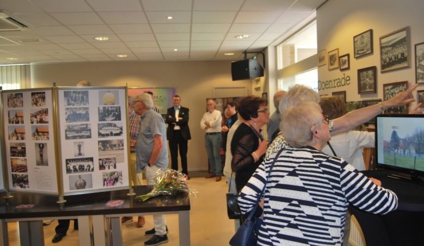 expositie Receptie 75 jaar Crescendo.